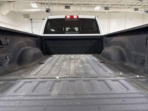 Used 2024 RAM 2500 Tradesman w/ Chrome Appearance Group image 23