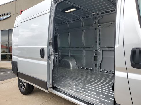 Used 2025 RAM ProMaster 2500 w/ Quick Order Package 22G SLT image 23