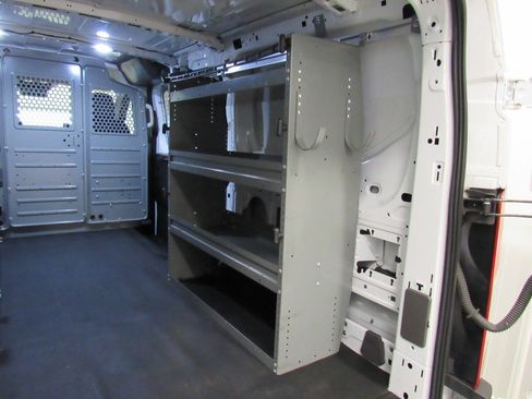 Used 2021 Ford Transit 250 Low Roof AWD image 18