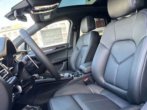 New 2026 Porsche Macan S image 5