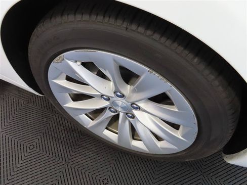 Used 2018 Tesla Model S 100D AWD/4WD image 7