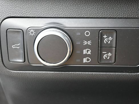 Used 2021 Ford Escape SE w/ Convenience Package FWD image 12