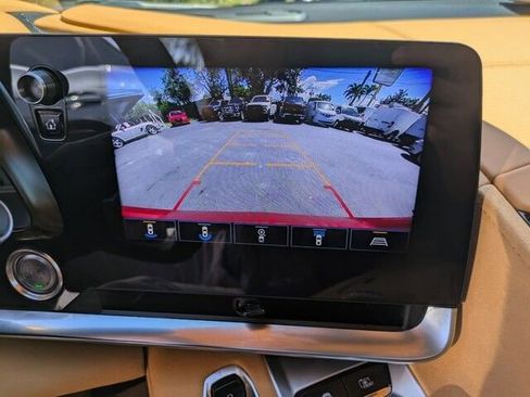 Used 2021 Chevrolet Corvette Stingray Premium Conv w/ Z51 Performance Package image 22