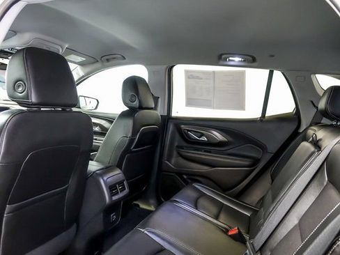 Certified 2024 GMC Terrain SLT image 15