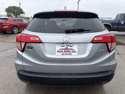 Used 2017 Honda HR-V EX image 6