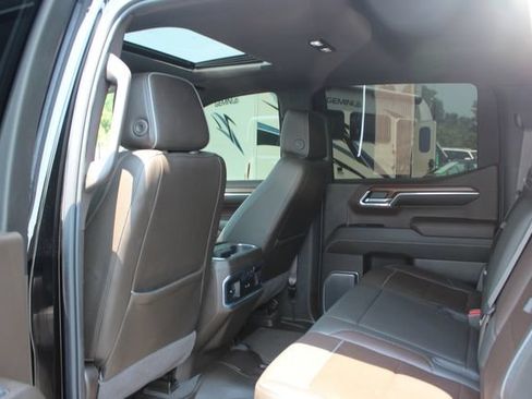 Used 2022 GMC Sierra 1500 Denali w/ Technology Package AWD/4WD image 27