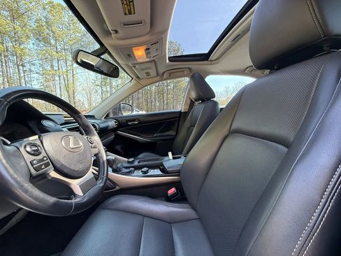 Used 2014 Lexus IS 250 RWD image 12
