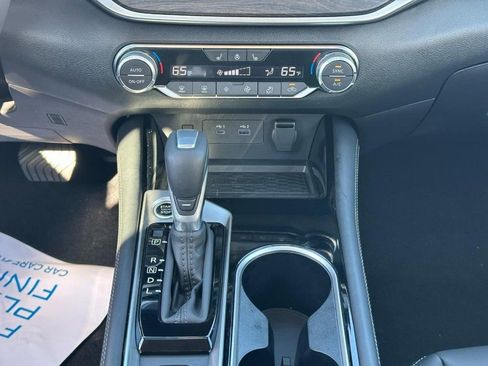 New 2025 Nissan Altima 2.5 SL FWD image 9