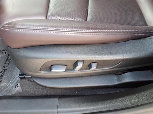 Used 2021 Cadillac XT6 Premium Luxury FWD image 21