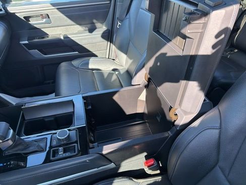 Used 2024 Toyota Sequoia Platinum image 22