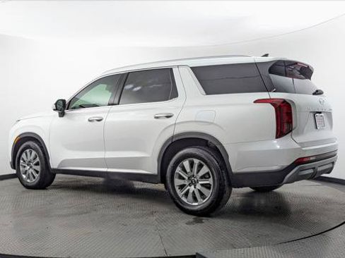 Used 2024 Hyundai Palisade SEL FWD image 6