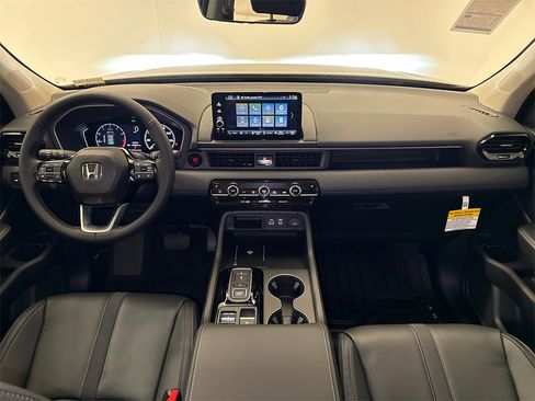 New 2025 Honda Pilot EX-L image 13