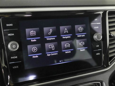 Used 2023 Volkswagen Atlas Cross Sport SE AWD/4WD image 29