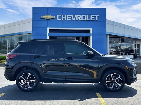 Certified 2023 Chevrolet TrailBlazer RS w/ Sun and Liftgate Package AWD/4WD image 5