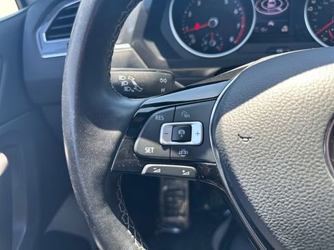 Used 2021 Volkswagen Tiguan SE R-Line AWD/4WD image 27