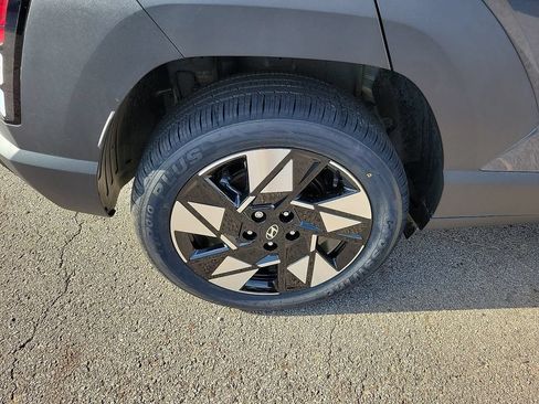 Used 2024 Hyundai Kona SEL w/ Convenience Package AWD/4WD image 7