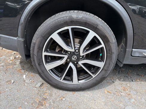 Used 2019 Nissan Rogue SL w/ Premium Package AWD/4WD image 7