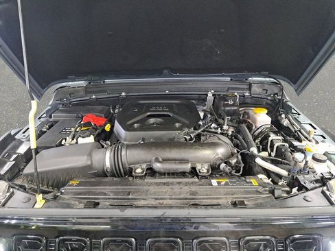 Certified 2024 Jeep Wrangler Willys image 32