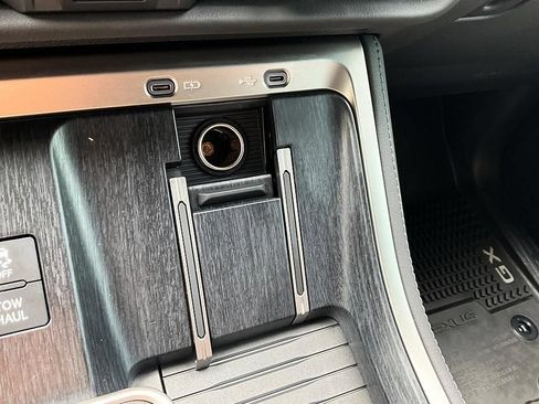 Used 2024 Lexus GX 550 AWD/4WD image 25