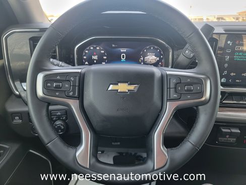 Used 2025 Chevrolet Silverado 1500 LT w/ Convenience Package II image 17