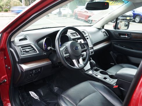 Used 2015 Subaru Outback 2.5i Limited w/ Popular Package #4 image 16