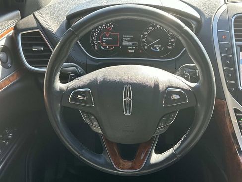 Used 2017 Lincoln MKX Select w/ Select Plus Package image 24