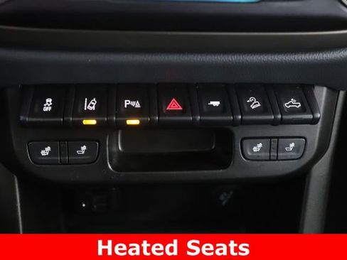 Used 2022 Chevrolet Colorado Z71 w/ Safety Package AWD/4WD image 4