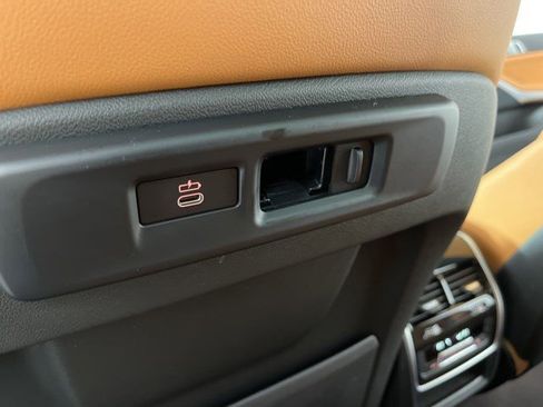 Used 2021 BMW X5 xDrive40i w/ Parking Assistance Package image 42