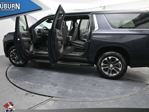 New 2026 Chevrolet Suburban LT w/ Comfort Package image 35
