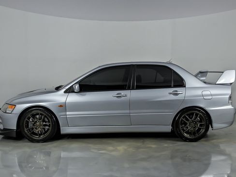 Used 2006 Mitsubishi Lancer Evolution AWD/4WD image 8