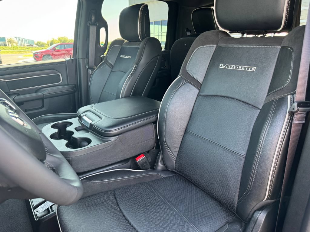 Used 2026 RAM 2500 Laramie AWD/4WD image 22