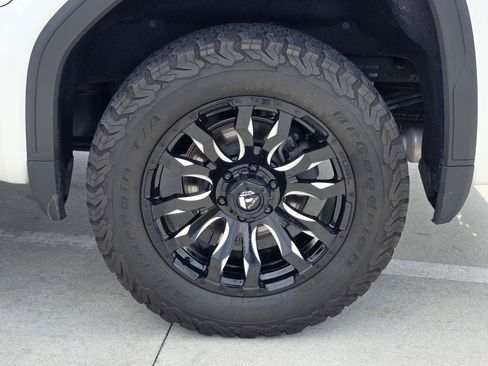 Used 2022 GMC Sierra 1500 Denali w/ Denali Reserve Package AWD/4WD image 10