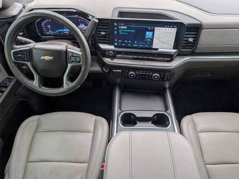 Used 2024 Chevrolet Silverado 2500 LTZ w/ LTZ Convenience Package image 5