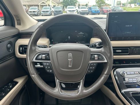 Used 2022 Lincoln Nautilus Reserve AWD/4WD image 13