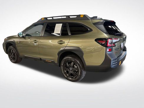Used 2025 Subaru Outback Wilderness AWD/4WD image 4