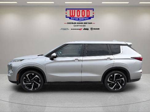 Used 2024 Mitsubishi Outlander AWD image 6