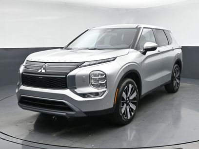 New 2025 Mitsubishi Outlander SE