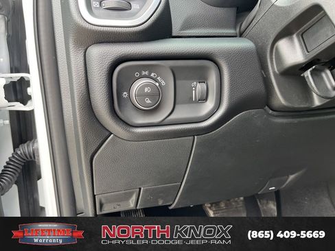 New 2026 RAM 2500 Big Horn AWD/4WD image 7