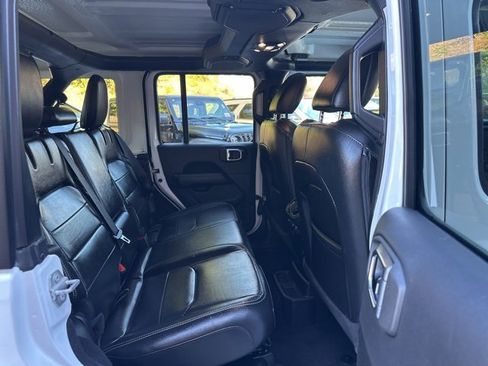 Used 2023 Jeep Wrangler Unlimited Sahara w/ Cold Weather Group image 28