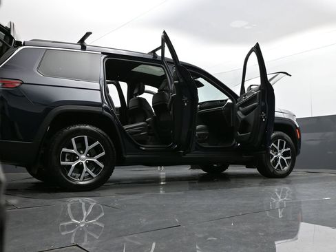 Used 2024 Jeep Grand Cherokee L Limited w/ Trailer Tow Package image 37