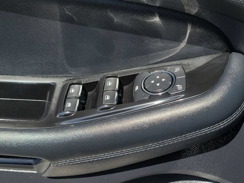 Used 2020 Ford Edge SEL w/ Cold Weather Package AWD/4WD image 15