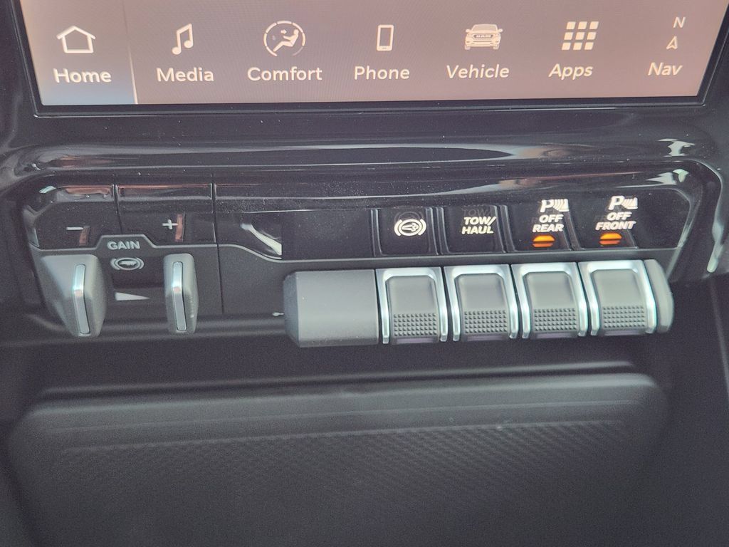 New 2026 RAM 3500 Lone Star AWD/4WD image 17