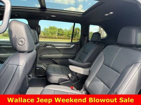 Used 2024 GMC Acadia Elevation w/ Super Cruise Package FWD image 10