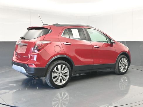 Used 2018 Buick Encore Preferred image 5