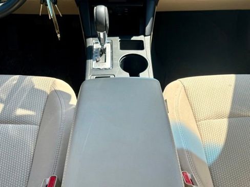 Used 2018 Subaru Outback 2.5i Premium AWD/4WD image 24