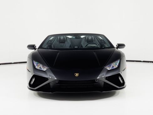 Used 2021 Lamborghini Huracan EVO RWD image 10