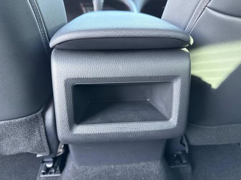 Used 2024 Toyota Camry SE image 15