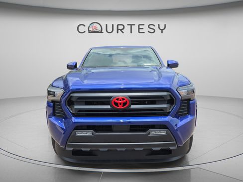 Certified 2025 Toyota Tacoma SR5 RWD image 8