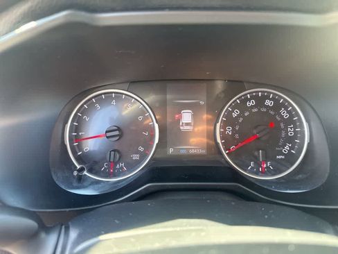 Used 2019 Toyota RAV4 LE w/ All Weather Liner Package image 15