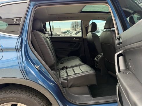 Used 2018 Volkswagen Tiguan SEL Premium image 22